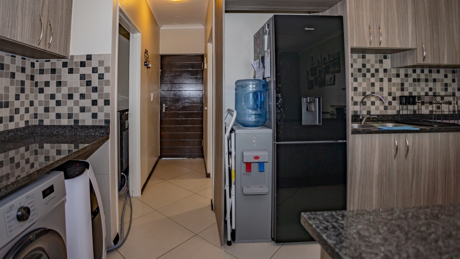 2 Bedroom Property for Sale in Buh Rein Estate Western Cape